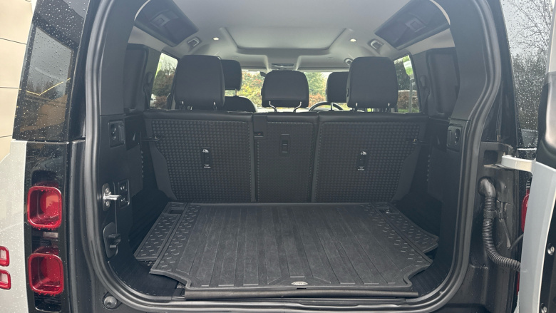 Land Rover Defender 3.0 P400 XS Edition 110 5dr Auto Petrol Estate